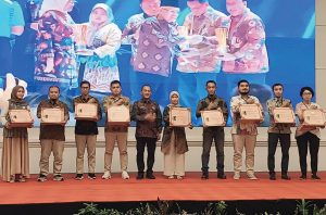 Read more about the article Komitmen Terhadap K3 : PT Tracon Industri Raih Zero Accident Award dari Kementerian Ketenagakerjaan