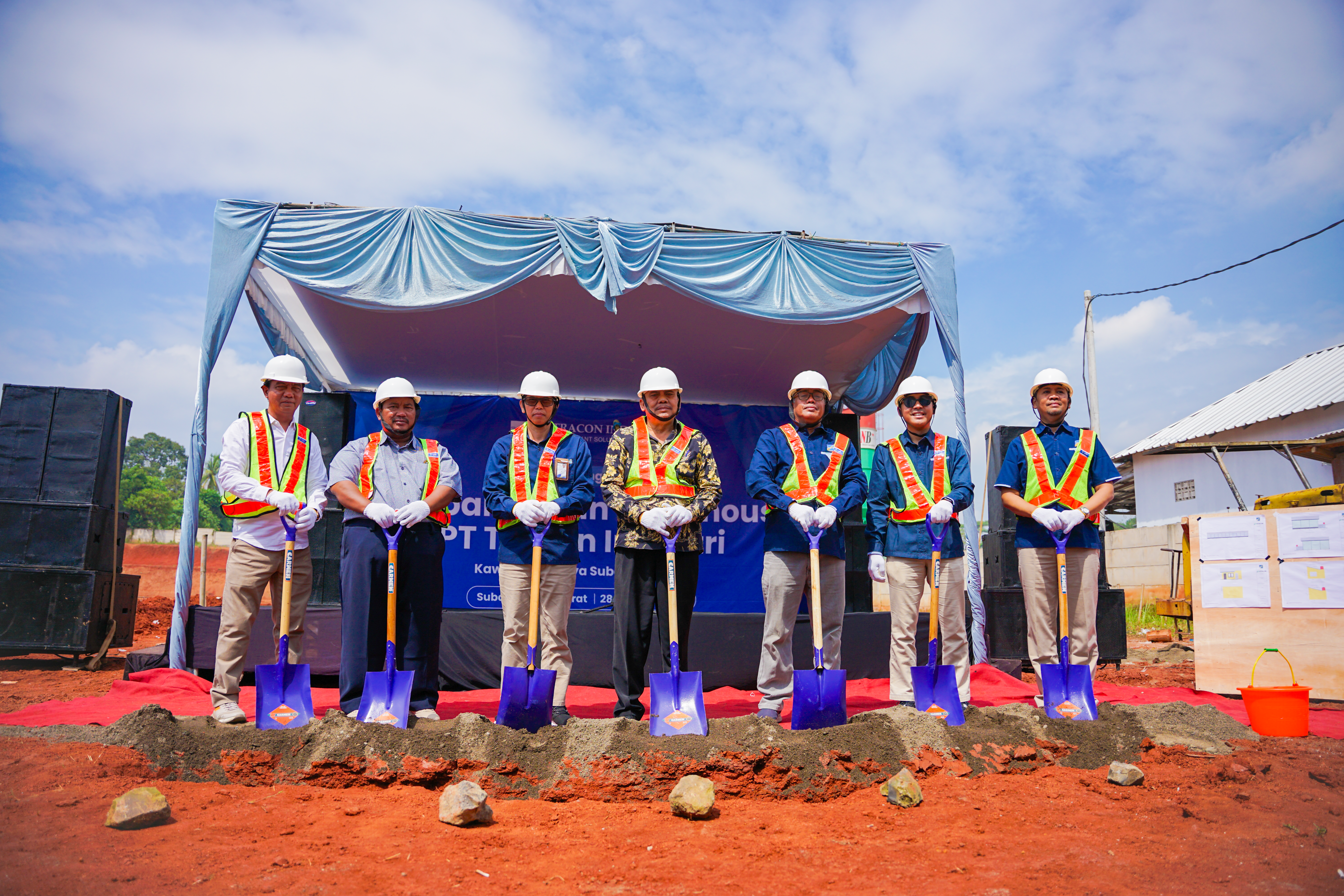 Read more about the article Groundbreaking Ceremony Pembangunan Warehouse PT Tracon Industri