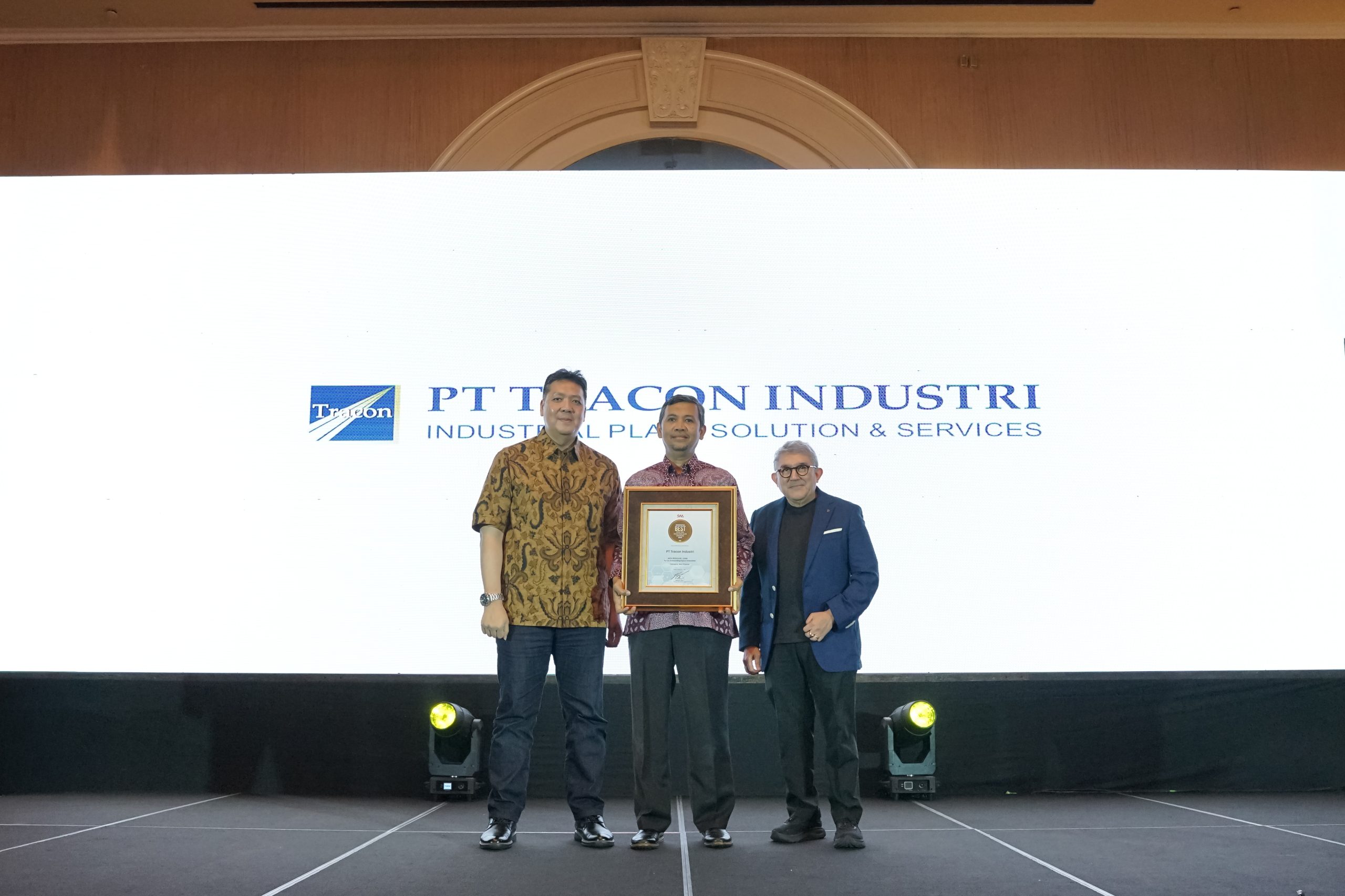 Read more about the article Inovasi Ekosistem Digital “ELVIS” Antar PT Tracon Industri Raih Penghargaan Indonesia Best Digital Innovation 2025
