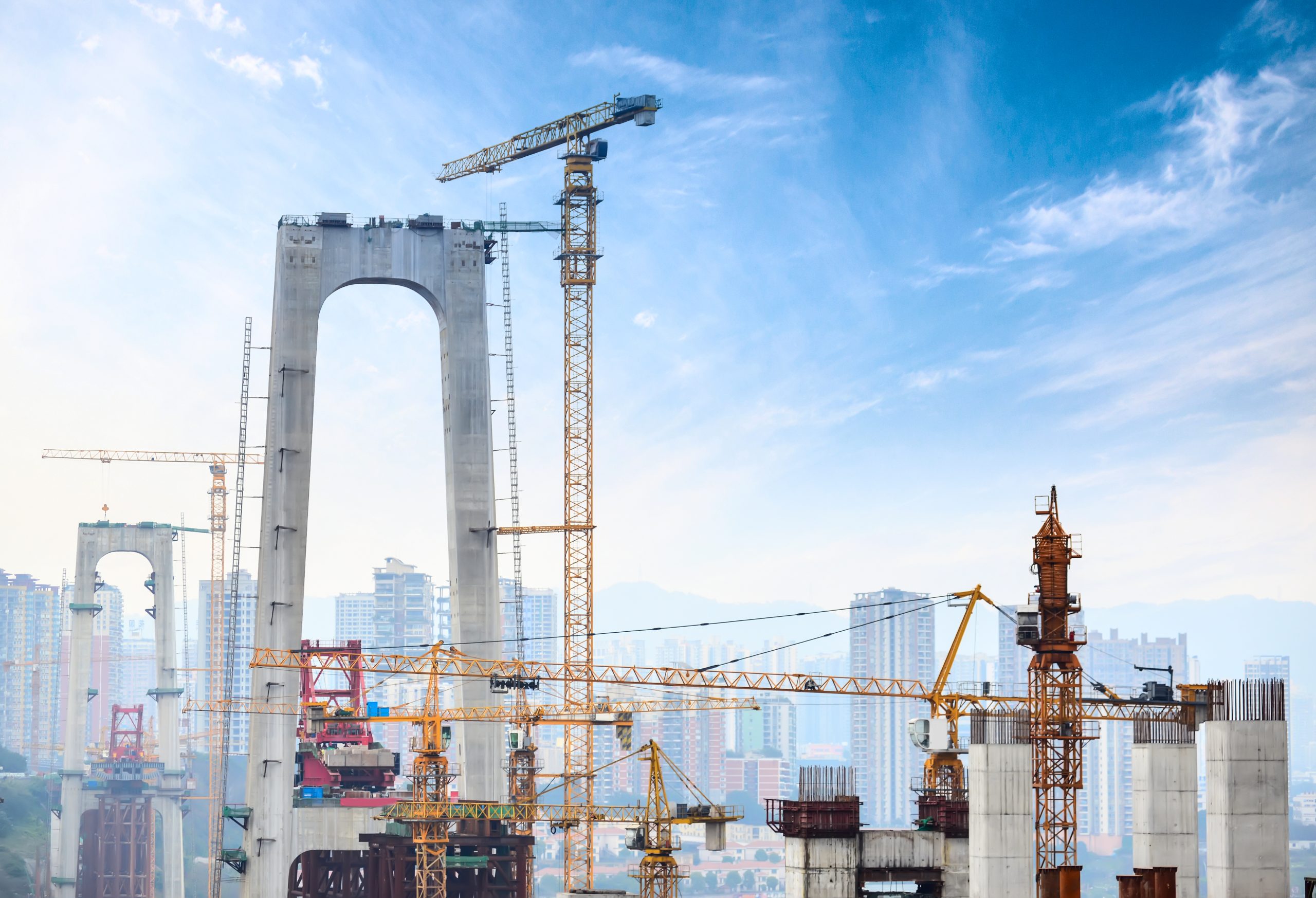 Read more about the article Tantangan Pelaksanaan Proyek Industri di Indonesia