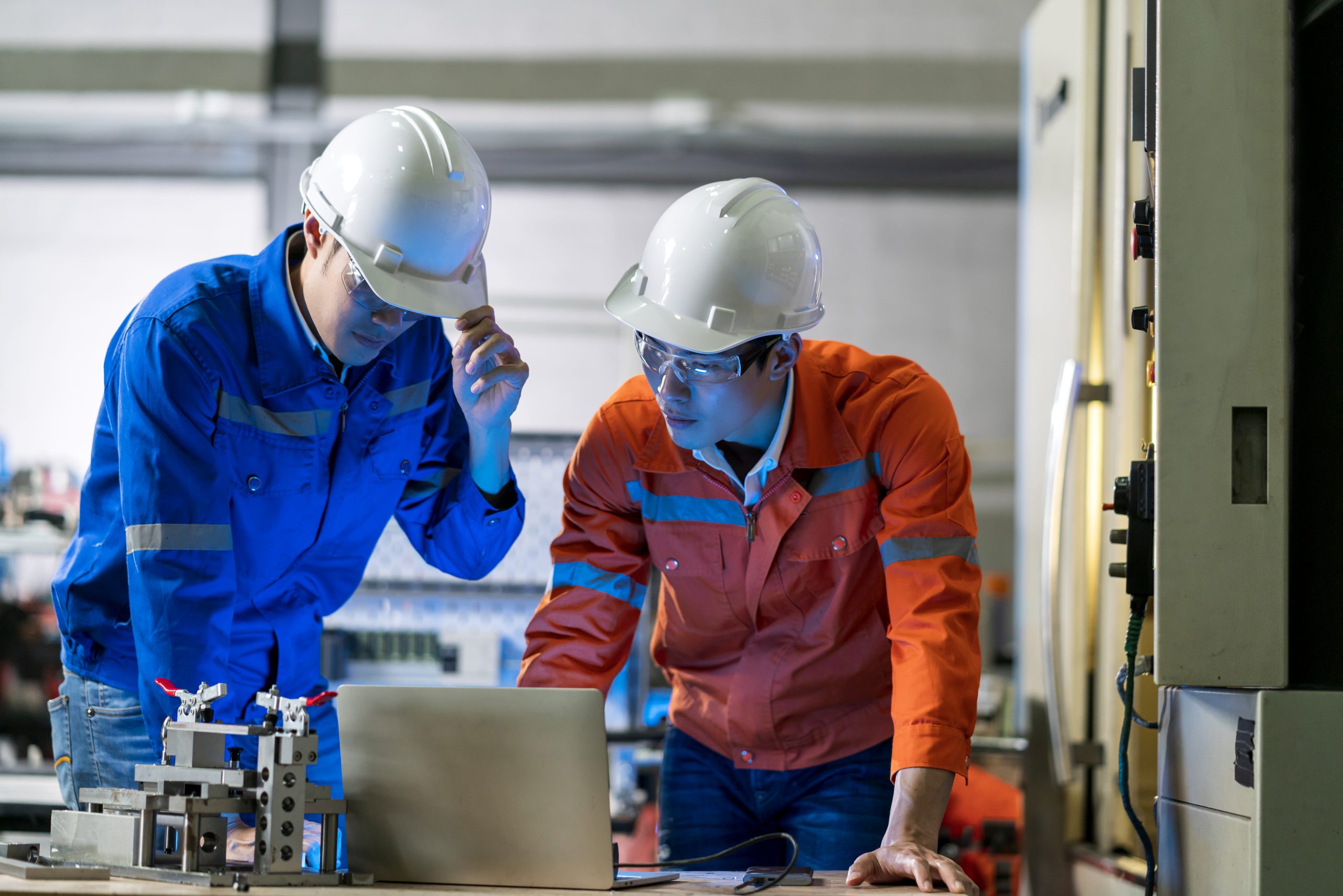 Read more about the article Operation dan Maintenance Pabrik untuk Menjaga Kinerja Produksi Tetap Optimal