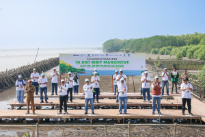 Read more about the article Tracon Industri Dukung Pelestarian Pesisir melalui Kolaborasi Penanaman Mangrove